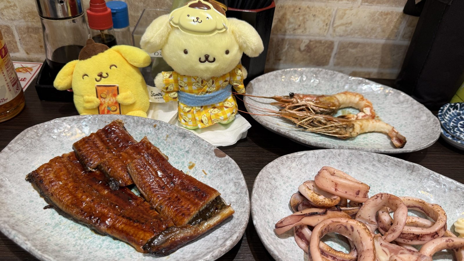 仙台朝市蒲燒鰻魚與現烤海鮮大蝦魷魚