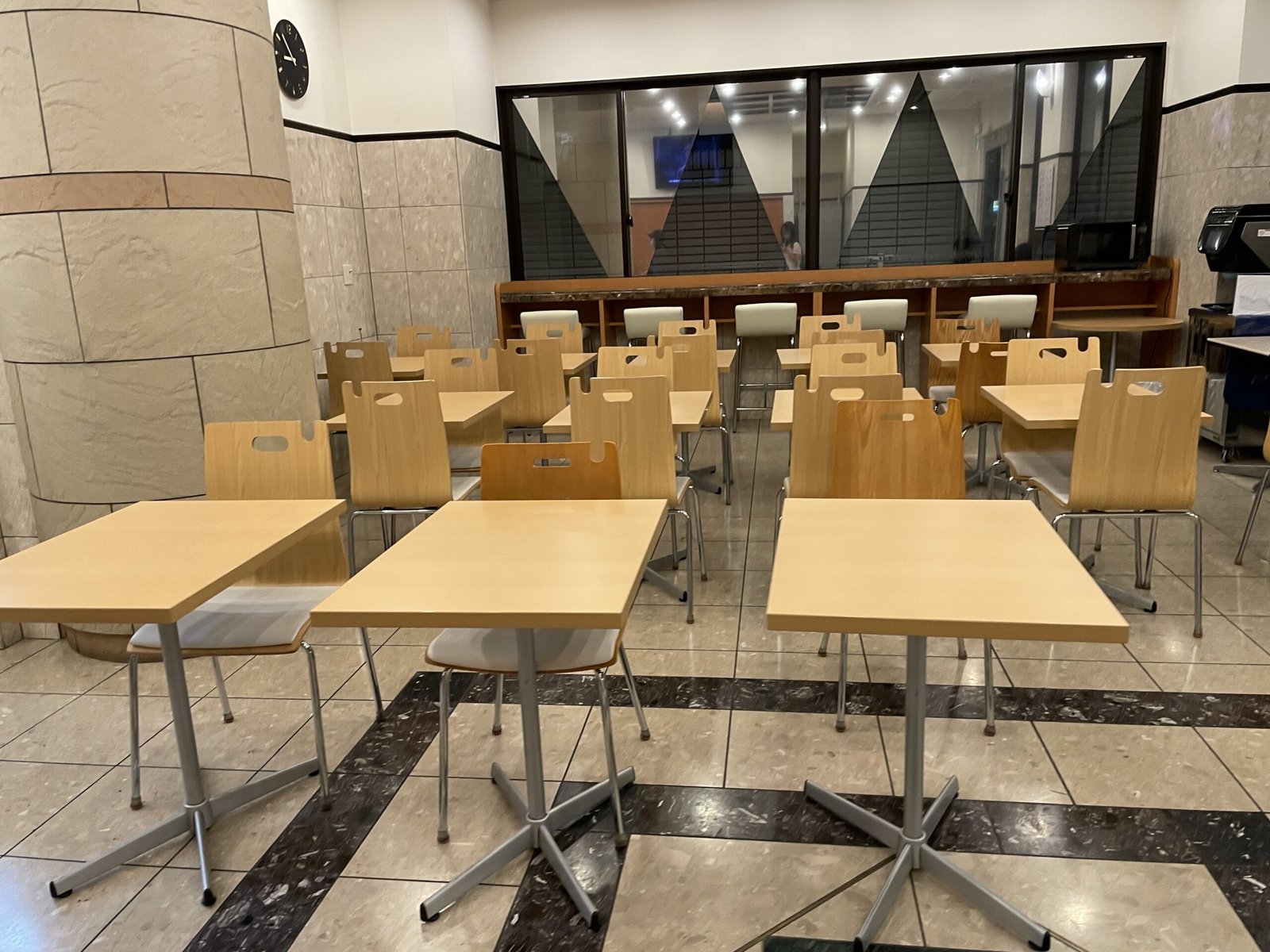 東橫Inn仙台東口2號館一樓大廳早餐用餐區
